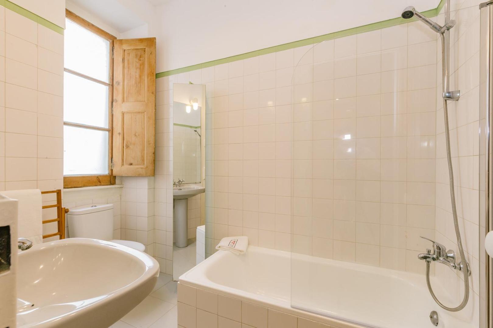 Rent4rest Castle View Family & Friends Bairro Alto Lisbon