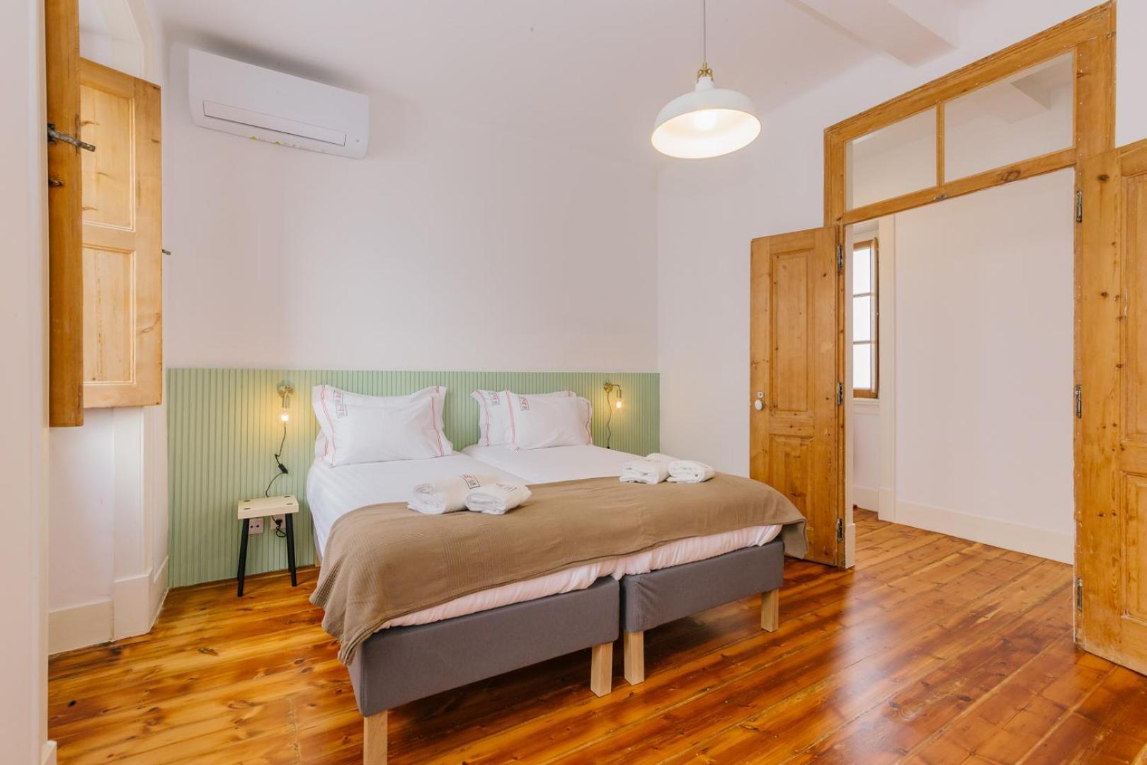 Rent4rest Castle View Family & Friends Bairro Alto * Lisbon